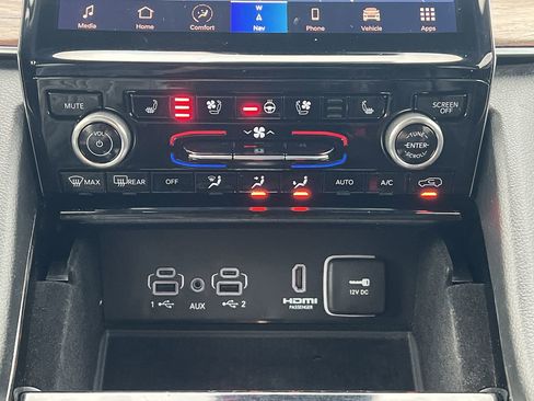 Used 2022 Jeep Grand Cherokee Summit w/ Adv Protech Group IV image 9