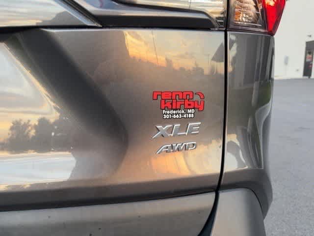 Used 2021 Toyota RAV4 XLE w/ Convenience Package AWD/4WD image 13