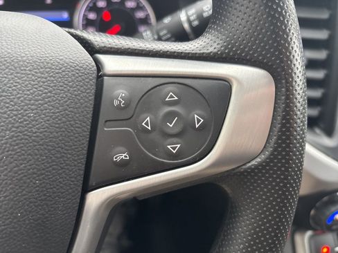 Certified 2023 GMC Acadia SLE w/ Driver Convenience Package image 25