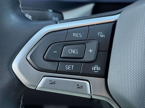 Used 2022 Volkswagen Taos SE image 20