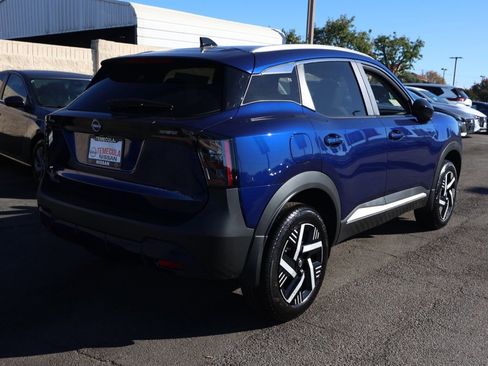 New 2026 Nissan Kicks SV image 4