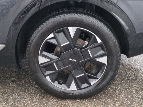 Used 2026 Kia Sportage SX image 13