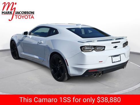 Used 2021 Chevrolet Camaro SS image 14