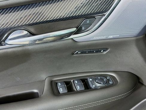Certified 2025 Cadillac XT6 Sport w/ LPO, Floor Liner Package AWD/4WD image 18