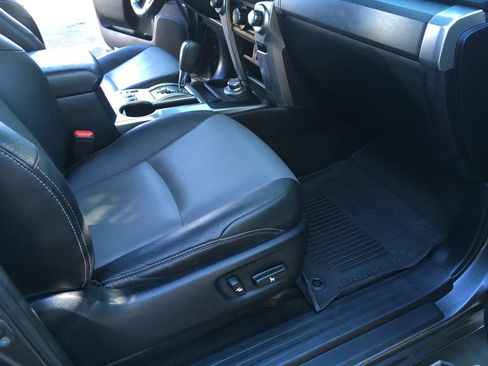 Used 2021 Toyota 4Runner SR5 Premium w/ Moonroof Package AWD/4WD image 32