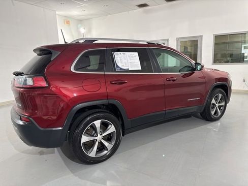 Used 2019 Jeep Cherokee Limited w/ Trailer Tow Group image 8