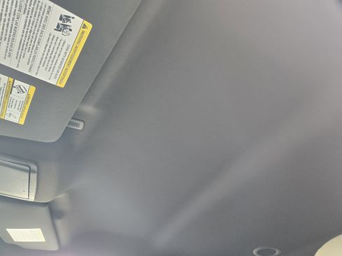 Used 2015 Ford Explorer XLT w/ Equipment Group 202B image 19