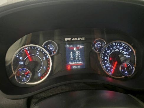 Used 2024 RAM 2500 Tradesman w/ Chrome Appearance Group AWD/4WD image 13
