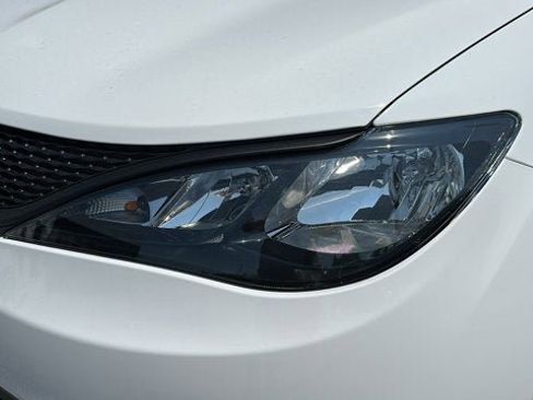 New 2026 Chrysler Voyager LX image 4