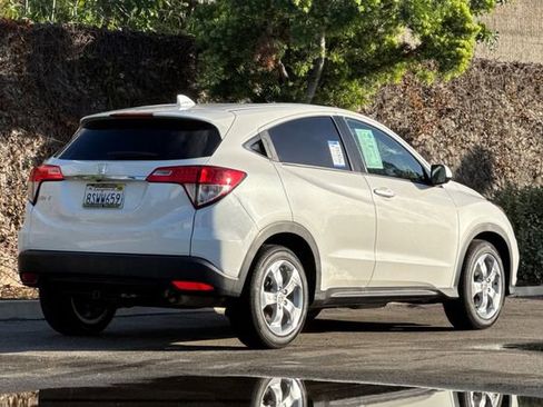 Certified 2020 Honda HR-V LX image 4