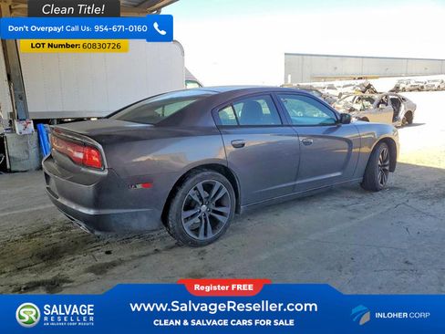 Used 2014 Dodge Charger SE RWD image 4