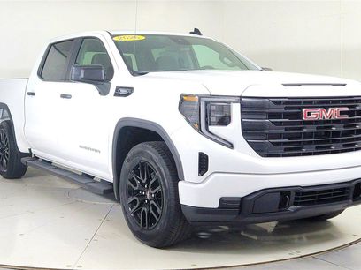 New 2026 GMC Sierra 1500 Pro w/ Graphite Edition