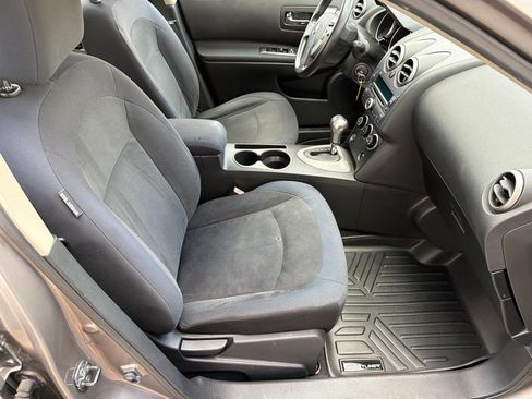 Used 2010 Nissan Rogue S image 10