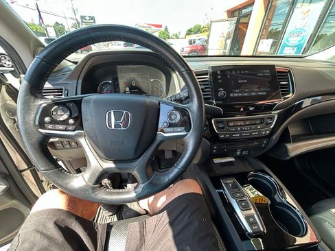 Used 2019 Honda Pilot Elite image 12