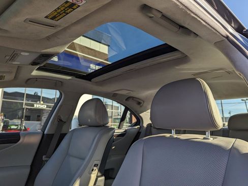 Used 2013 Lexus LS 460 AWD w/ Comfort Pkg image 29