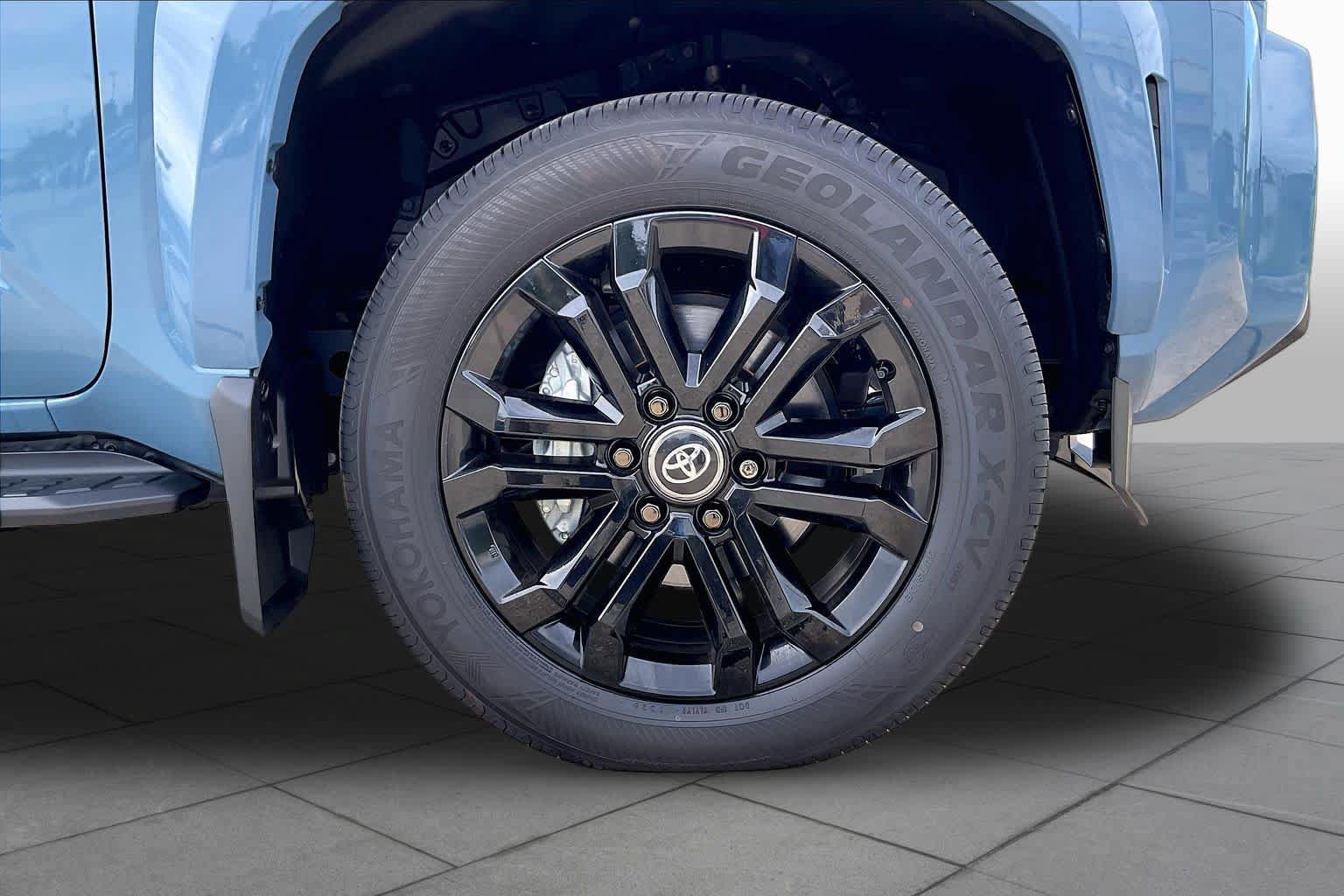 Certified 2026 Toyota 4Runner Platinum AWD/4WD image 11