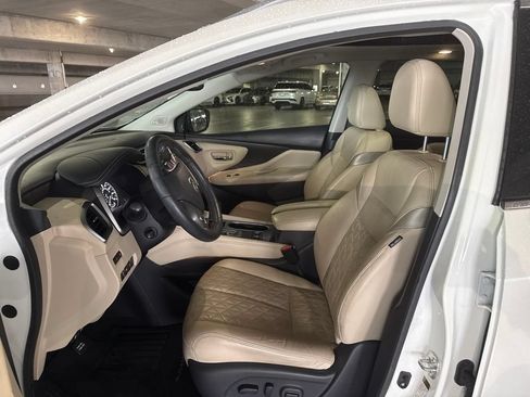 Used 2021 Nissan Murano Platinum w/ Cargo Package FWD image 2