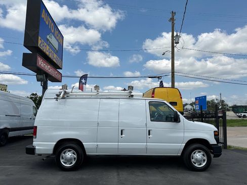 Used 2014 Ford E-150 and Econoline 150 image 5