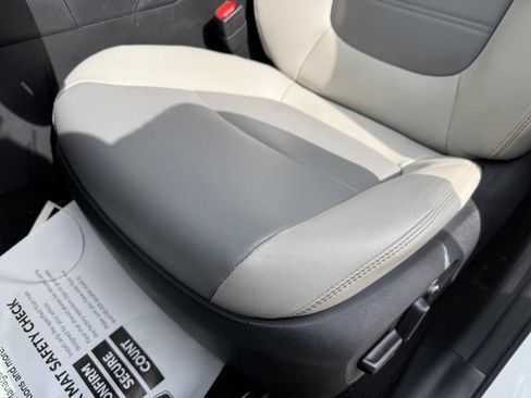 Used 2025 Toyota RAV4 XLE Premium w/ Weather Package AWD/4WD image 17
