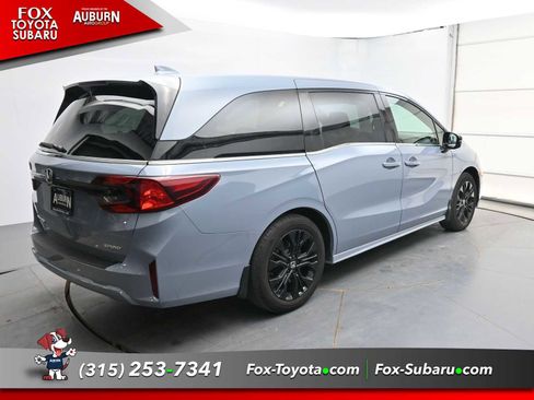 Used 2025 Honda Odyssey Sport-L image 14