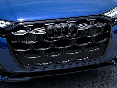 New 2026 Audi SQ7 Prestige AWD/4WD image 11