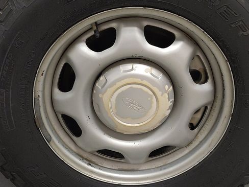 Used 2018 Ford F150 XL w/ Equipment Group 101A Mid RWD image 31
