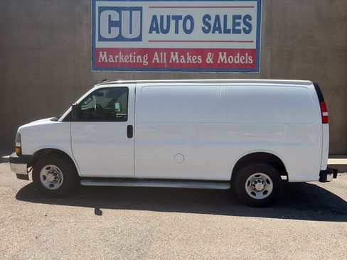Used 2024 Chevrolet Express 2500 w/ Driver Convenience Package RWD image 7
