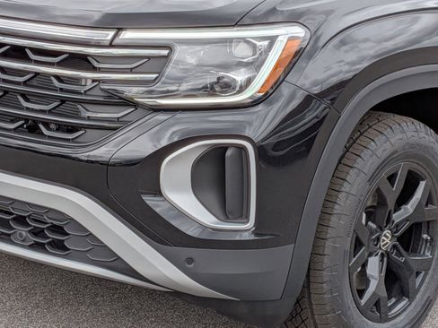 New 2026 Volkswagen Atlas Peak Edition AWD/4WD image 9