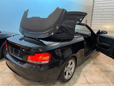 Used 2009 BMW 128i Convertible image 29