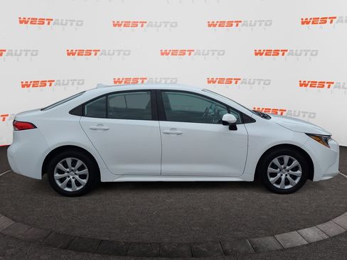 Used 2024 Toyota Corolla LE FWD image 6