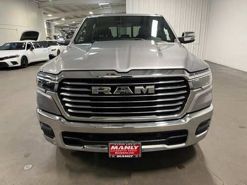 Used 2025 RAM 1500 Laramie AWD/4WD image 8