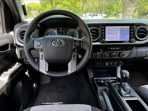 Used 2023 Toyota Tacoma TRD Sport image 8