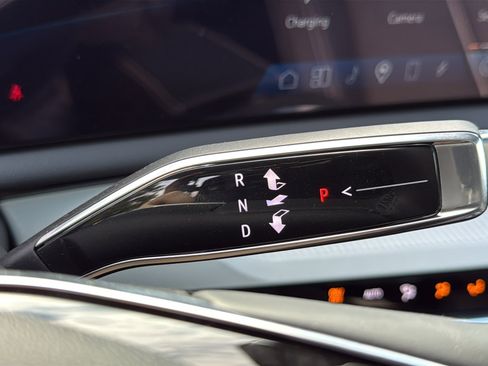 New 2026 Cadillac Optiq Sport 2 image 17