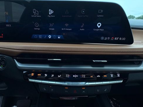Used 2024 Cadillac XT4 Premium Luxury w/ Active Safety Package AWD/4WD image 21
