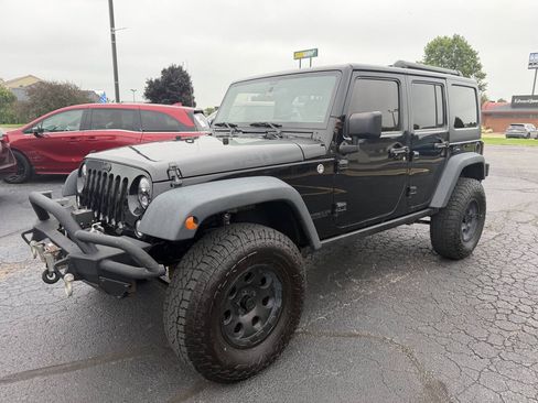 Used 2015 Jeep Wrangler Unlimited Sport AWD/4WD image 3