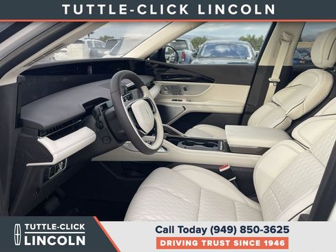 New 2026 Lincoln Nautilus Black Label w/ Jet Appearance Package image 17