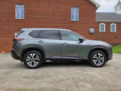 Used 2021 Nissan Rogue SV FWD image 4