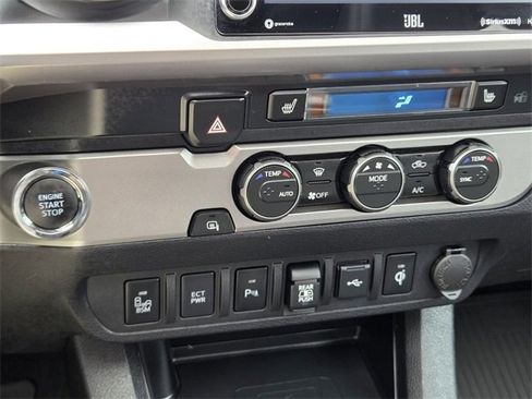 Used 2023 Toyota Tacoma Limited image 33