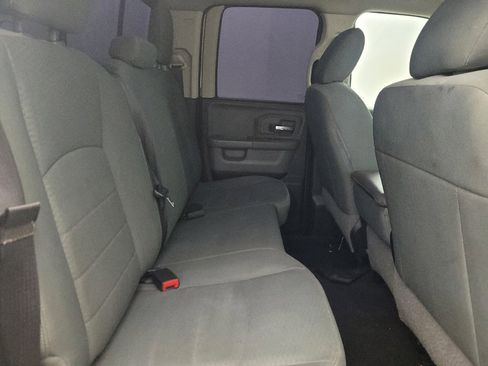 Used 2018 RAM 1500 Classic SLT RWD image 19
