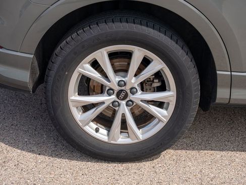 Used 2024 Audi Q3 2.0T Premium image 9