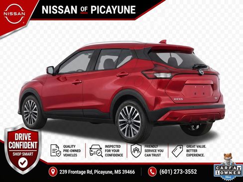 Certified 2022 Nissan Kicks SV FWD image 3