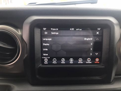 Used 2018 Jeep Wrangler Unlimited Sport S AWD/4WD image 23