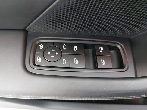 Certified 2025 Porsche Taycan image 30