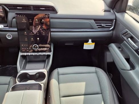 New 2026 GMC Terrain AT4 w/ Convenience Package III image 19