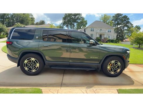 Used 2023 Rivian R1S Adventure AWD/4WD image 3