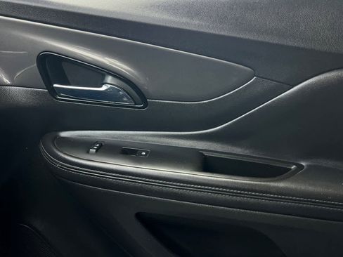 Used 2019 Buick Encore Preferred FWD image 19
