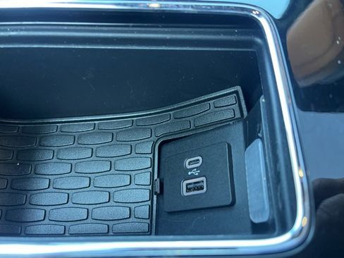 Used 2023 Lincoln Aviator Black Label w/ Class IV Trailer Tow Package image 38