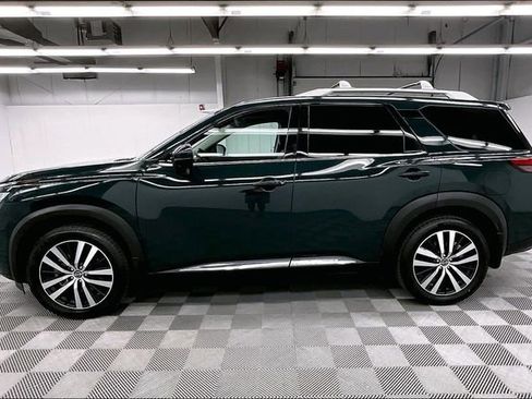 Used 2023 Nissan Pathfinder Platinum w/ Cargo Package AWD/4WD image 14