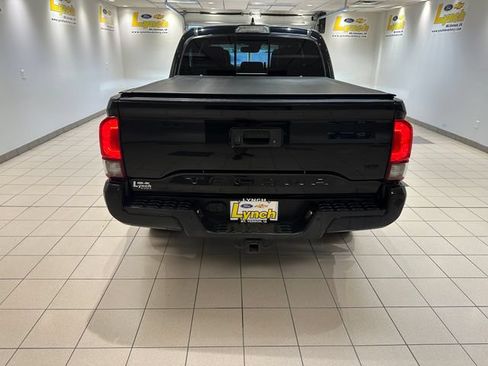 Used 2019 Toyota Tacoma TRD Off-Road AWD/4WD image 20