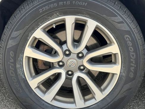 Used 2015 Nissan Pathfinder S AWD/4WD image 9